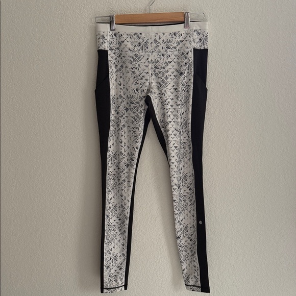 Lululemon Speed Tight II Full-On Luxtreme Size 8 - Picture 3 of 14